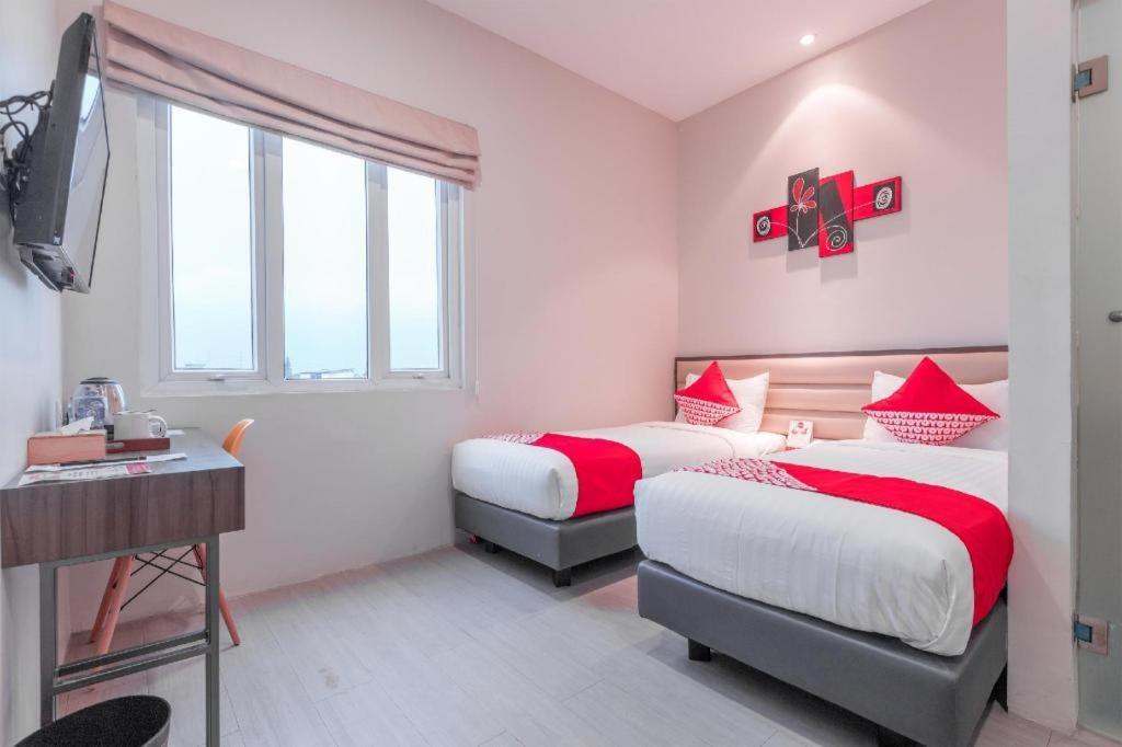Versa Hotel Бекасі Екстер'єр фото